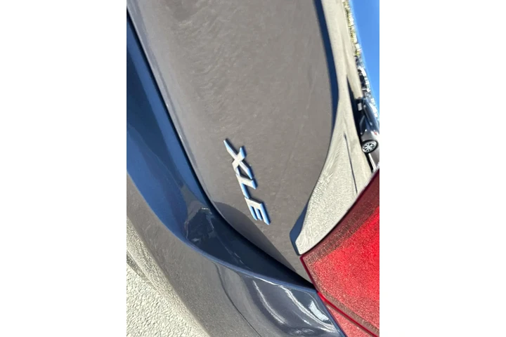 $20980 : Toyota Camry 2017 XLE V6 4dr image 7