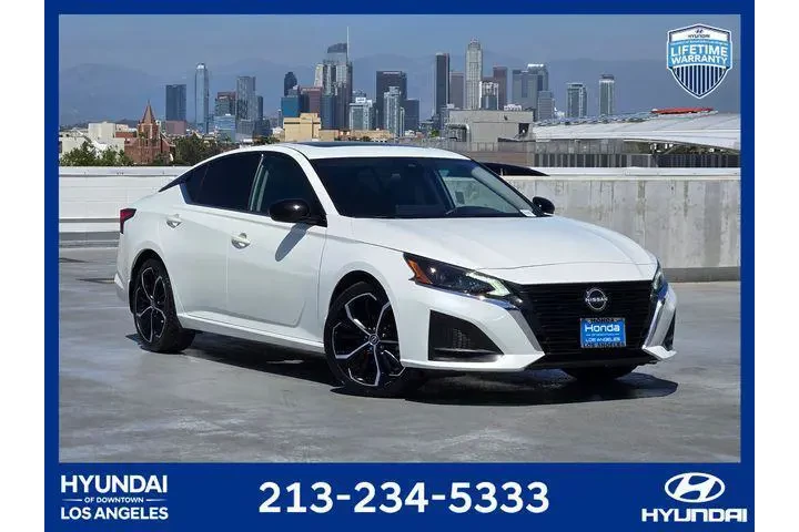 $25995 : Nissan Altima 2023 2.5 SR 4d image 1