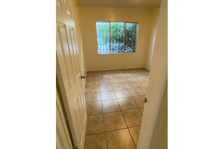 $2149 : 2 BEDROOM INGLEWOOD $2149 image 3