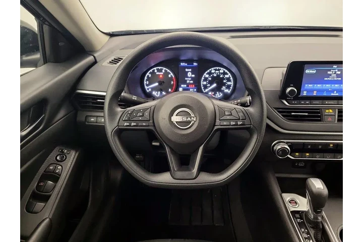 $21998 : Nissan Altima 2023 2.5 S 4dr image 10