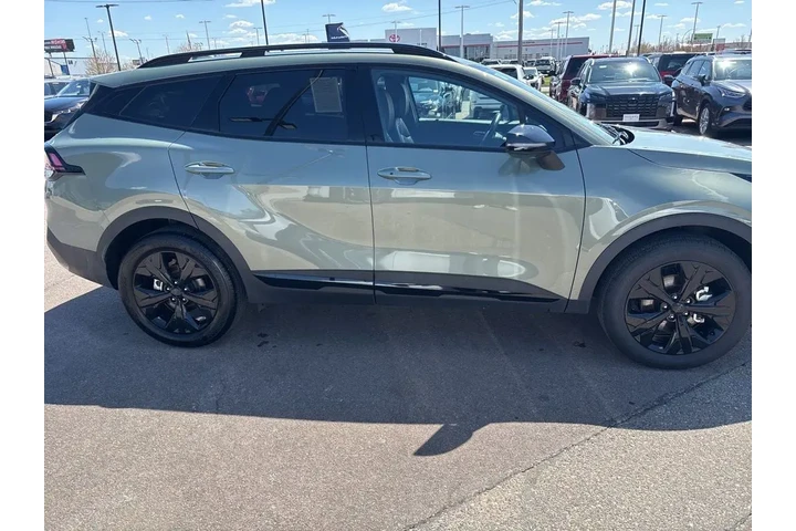 $30999 : 2025 Sportage X-Line image 4