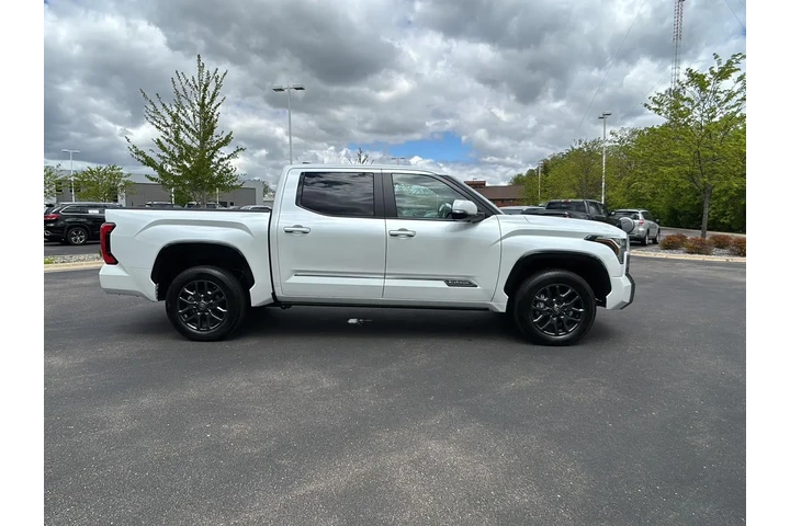 $66291 : Gold Certified 2026 Tundra Pl image 8