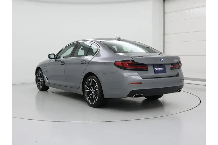 $33998 : BMW 5 Series 2023 530e 4dr S image 2