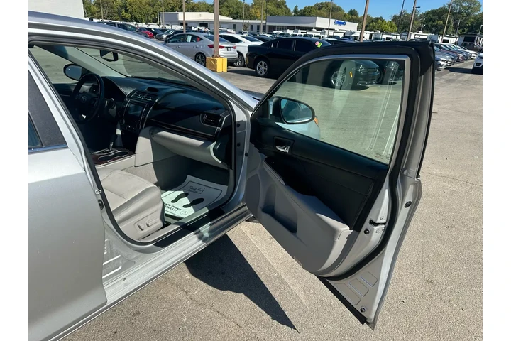 $7980 : 2013 Camry 4dr Sdn SE Auto (N image 8