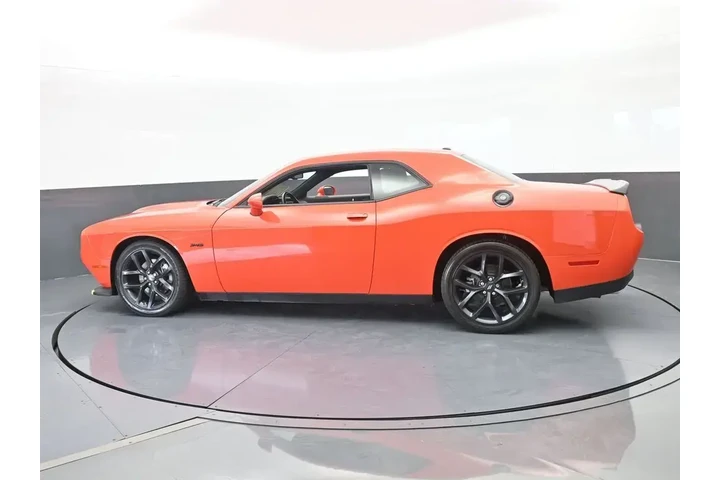 $37999 : Dodge Challenger 2023 R/T 2d image 3