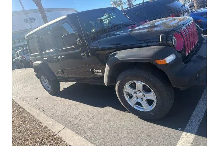 $23490 : Jeep Wrangler Unlimited 2020 image 1
