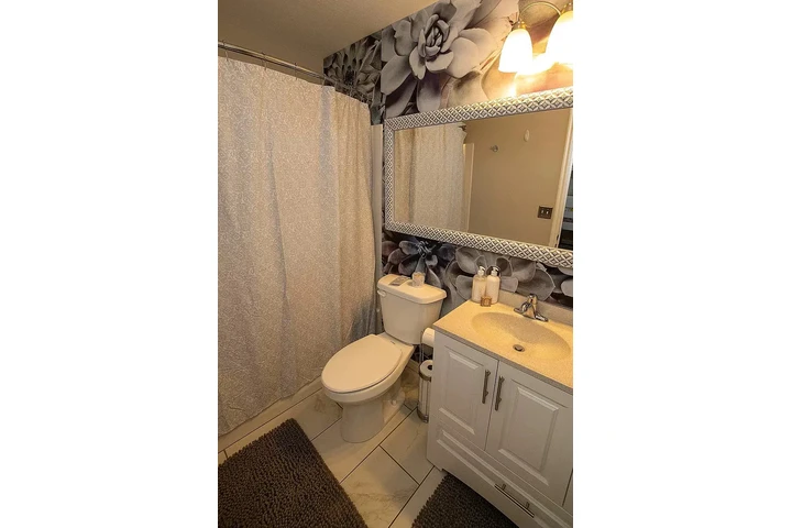 $980 : Move-in Ready 3-Bedroom home image 4