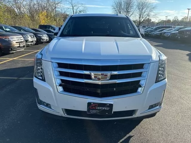 $23995 : Pre-Owned 2017 Escalade ESV P image 2