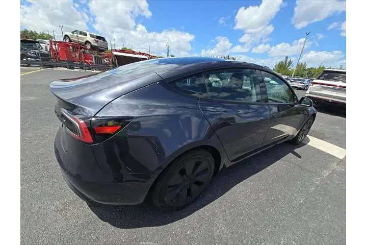 $31593 : Tesla Model 3 2024 Long Rang image 4