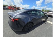 $31593 : Tesla Model 3 2024 Long Rang thumbnail