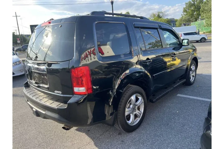 $8900 : 2014 Pilot EX-L w/DVD image 5
