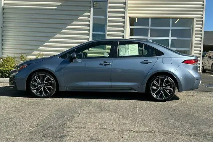 $20775 : Toyota Corolla 2022 SE 4dr S image 6