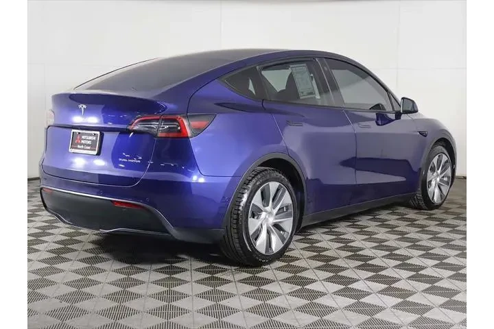 $25193 : Tesla Model Y 2022 AWD Long image 9