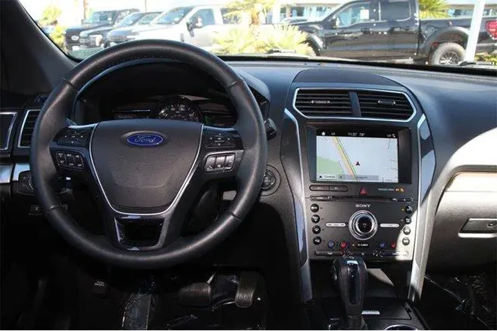 $20623 : Ford Explorer 2018 Limited 4 image 5