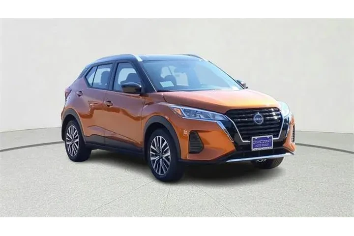 $18630 : Nissan Kicks 2024 SV 4dr Cro image 1
