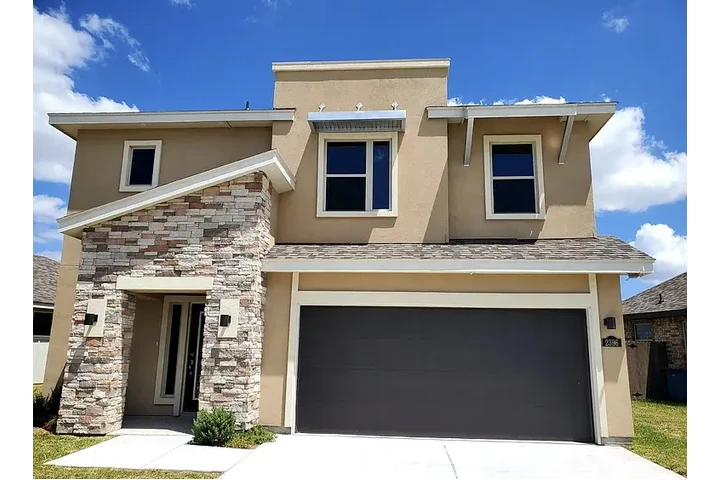 $1530 : HOUSE FOR RENT IN BROWNSVILLE image 7