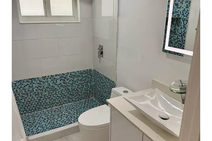 $800 : This home has 2 bedrooms, 1 ba image 9
