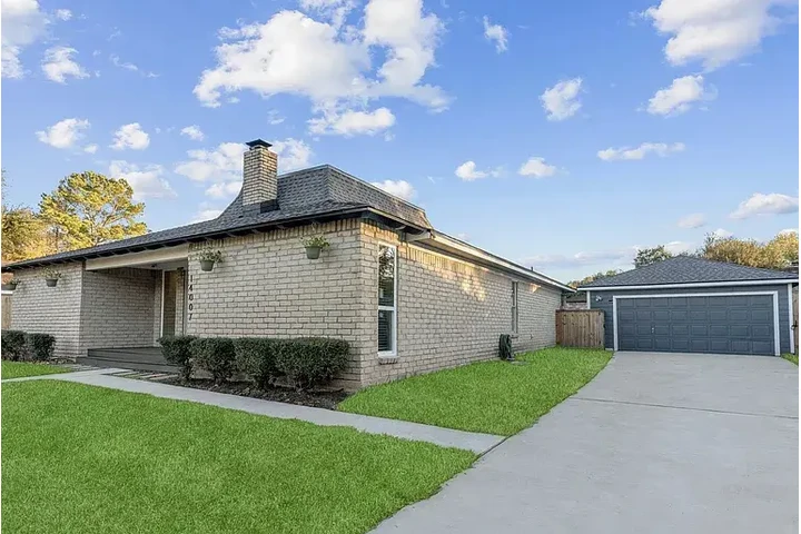 $1750 : HOUSE AVAILABLE IN HOUSTON TX image 2