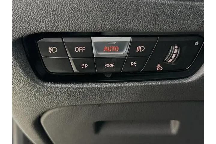 $23000 : BMW 3 Series 2021 AWD 330e x image 10