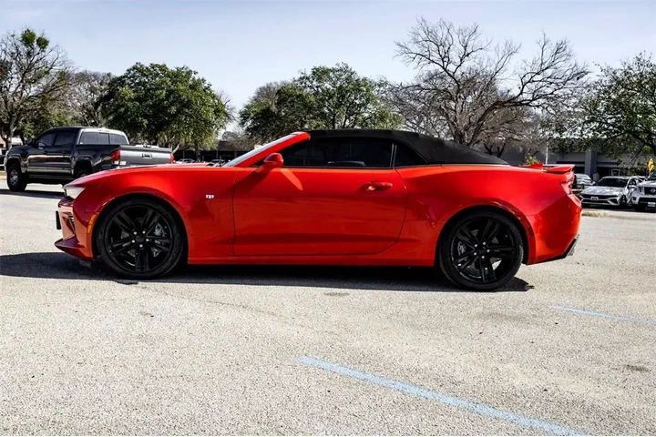 $28994 : Chevrolet Camaro 2018 SS 2dr image 8