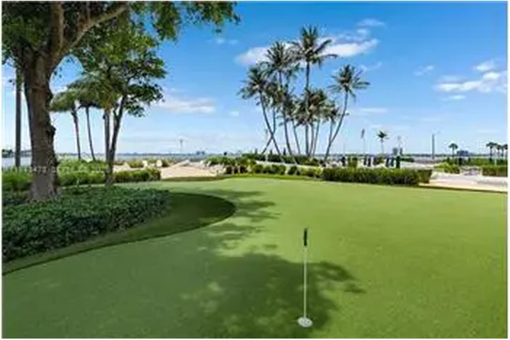 $4185 : Rental property with 1 bedro image 5