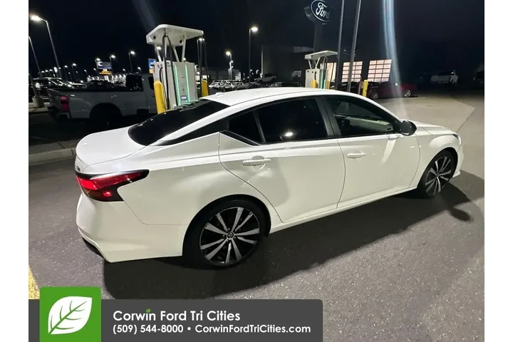 $13989 : Nissan Altima 2019 2.5 SR 4d image 9