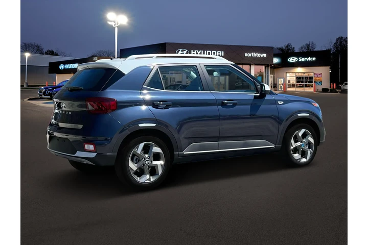 $23213 : Hyundai VENUE 2025 Limited 4 image 8