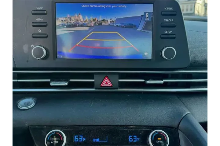 2021 HYUNDAI ELANTRA2021 HYUN image 9