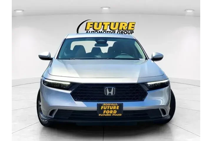 $26899 : Honda Accord 2024 EX 4dr Sed image 2