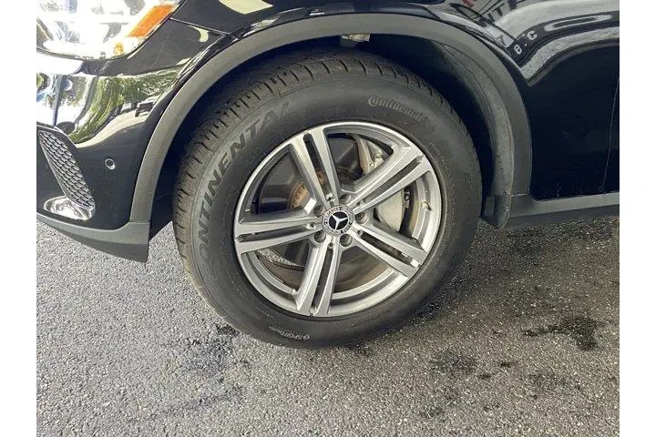 Mercedes-Benz GLC 2021 AWD G image 9