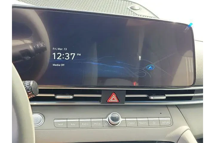 $22889 : Hyundai ELANTRA Hybrid 2025 image 9