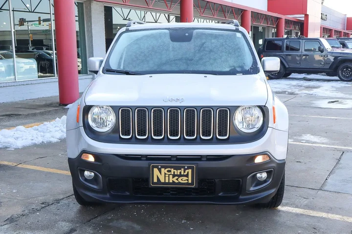 $14488 : 2017 Renegade Latitude 4x4 image 3