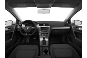 $11988 : Volkswagen Golf 2017 TSI S 4 thumbnail