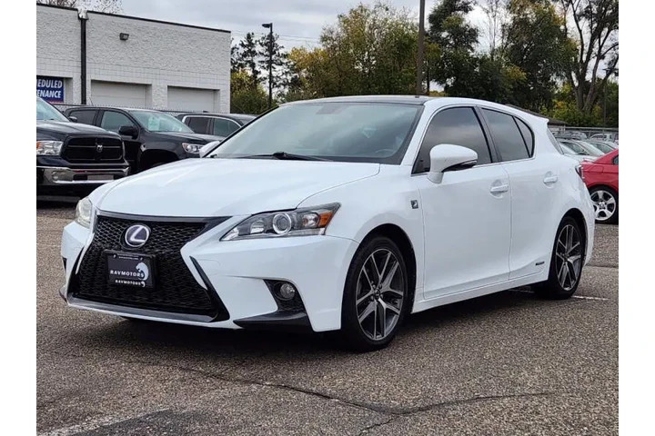 $12744 : 2014 CT 200h image 7