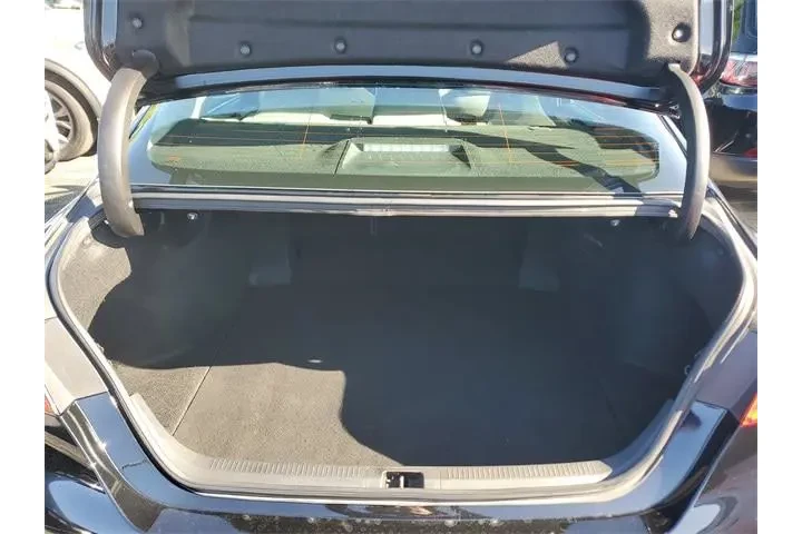 $8990 : Toyota Camry 2019 SE 4dr Sed image 8