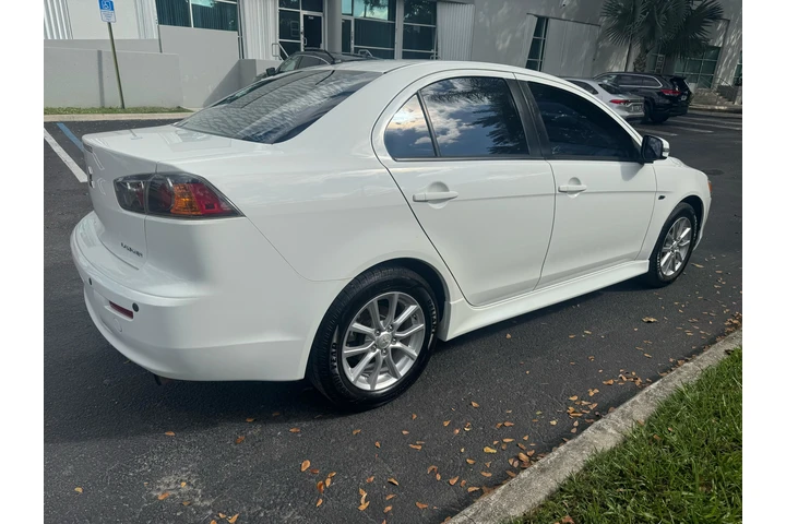$6900 : MITSUBISHI LANCER ES image 5