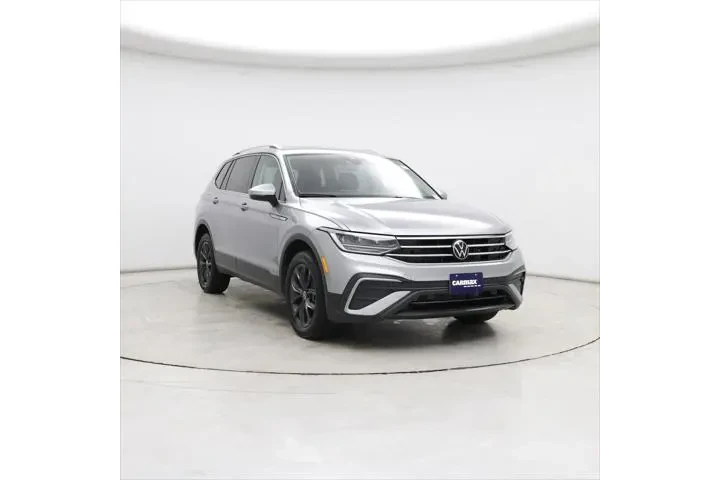 $21998 : Volkswagen Tiguan 2024 SE 4d image 1