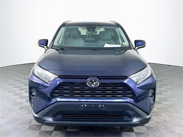 $27154 : PRE-OWNED 2021 TOYOTA RAV4 XLE image 3