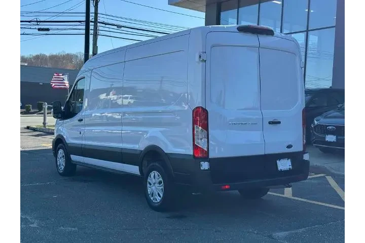 $36223 : Ford Transit 2023 250 3dr SW image 5