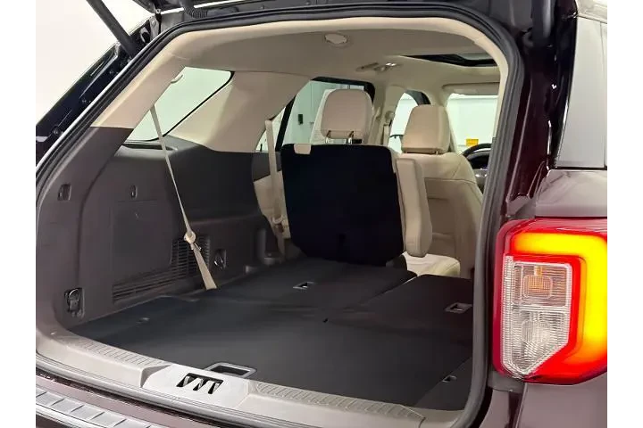 $40000 : Ford Explorer 2023 AWD Plati image 8