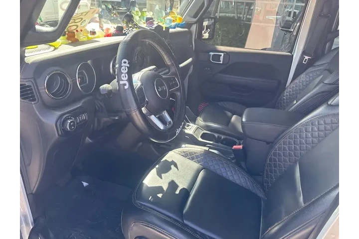 $29994 : Jeep Gladiator 2022 4x4 High image 4