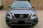 2017 Nissan Pathfinder SV SUV en Los Angeles