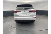 $14632 : Mitsubishi Outlander 2022 AW thumbnail
