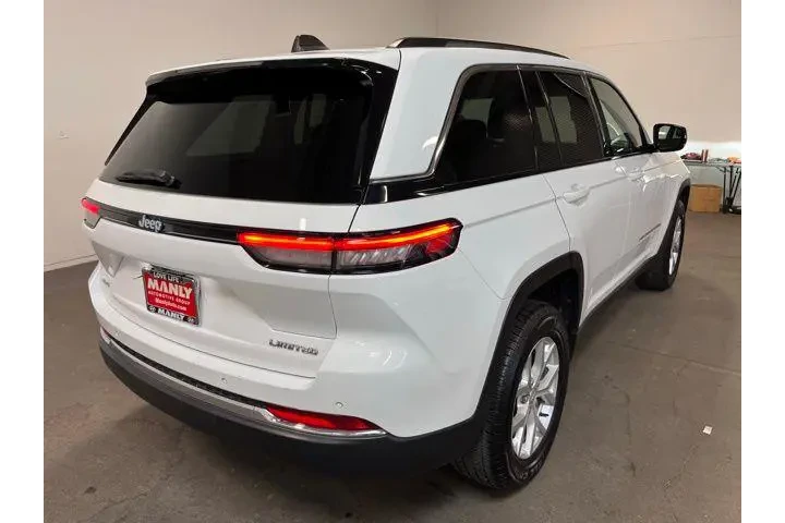 $28509 : Jeep Grand Cherokee 2024 4x4 image 3