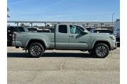 $36990 : Toyota Tacoma 2023 4x2 TRD S thumbnail