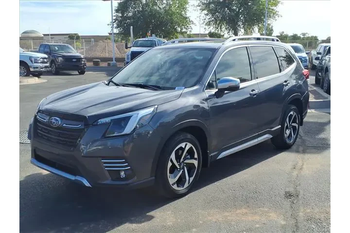 $29732 : Subaru Forester 2024 AWD Tou image 9