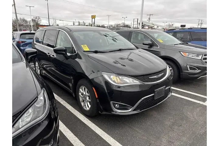 $17990 : Chrysler Pacifica 2020 Touri image 1