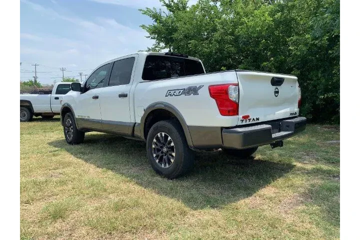 $24995 : 2018 Titan image 5