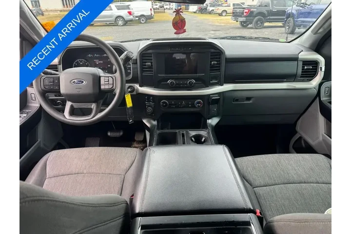 $27525 : Ford F-150 2021 4x4 XL 4dr S image 9