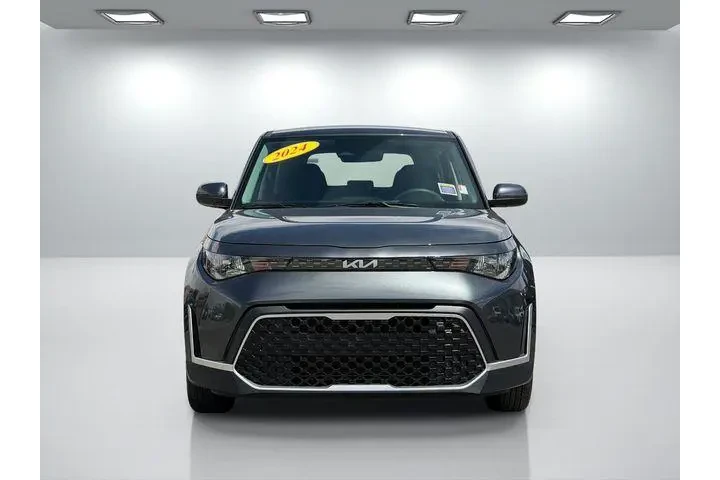 $17988 : Kia Soul 2024 LX 4dr Crossov image 9